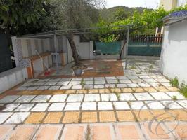 Casa con terreno en venta en Cútar, Cútar photo 0