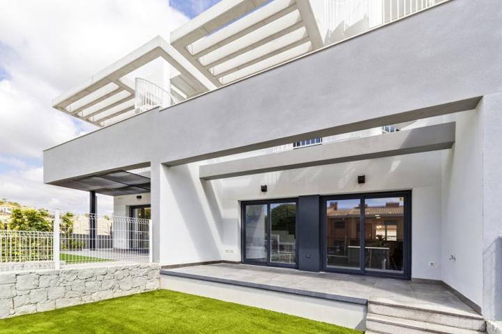 Bungalow en venta en Elche photo 0