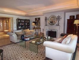 Piso en venta en Marbella photo 0