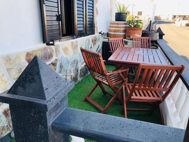 Chalet en venta en Tinajo, Tinajo photo 0