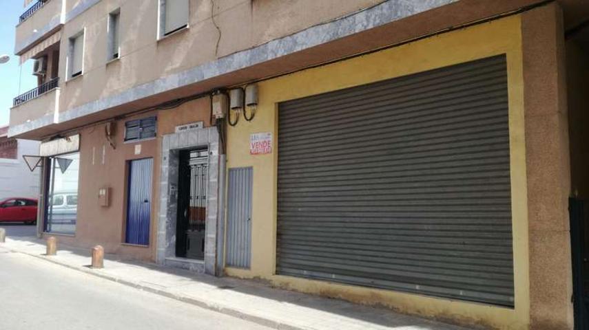 Local comercial en venta en Bailén, Bailén photo 0