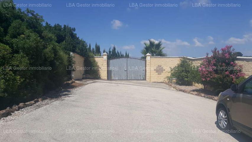 Terreno en venta en Bailén photo 0