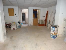 Local comercial en venta en Cieza photo 0