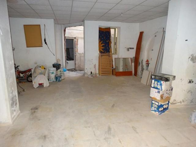 Local comercial en venta en Cieza photo 0