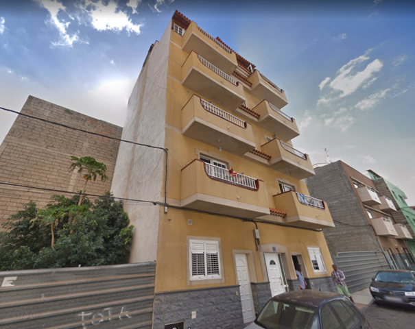 Edificio en venta en Arona photo 0