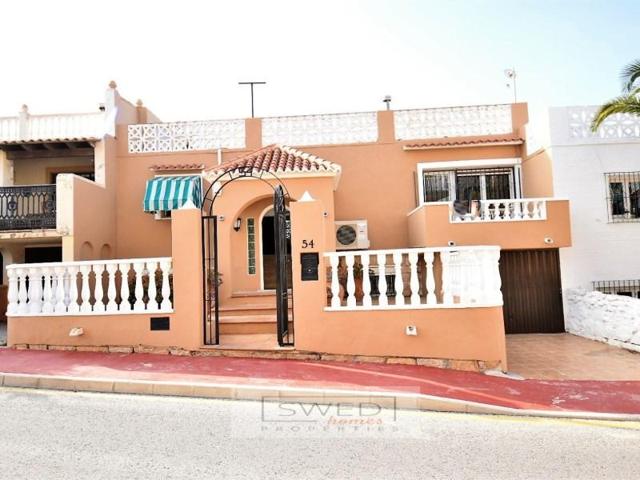 Chalet en venta en Torrevieja photo 0