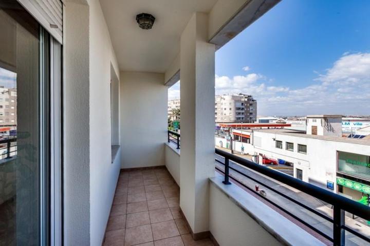 Piso en venta en Torrevieja, Centro photo 0