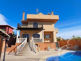 Chalet en venta en Motril, Playa Granada photo 0