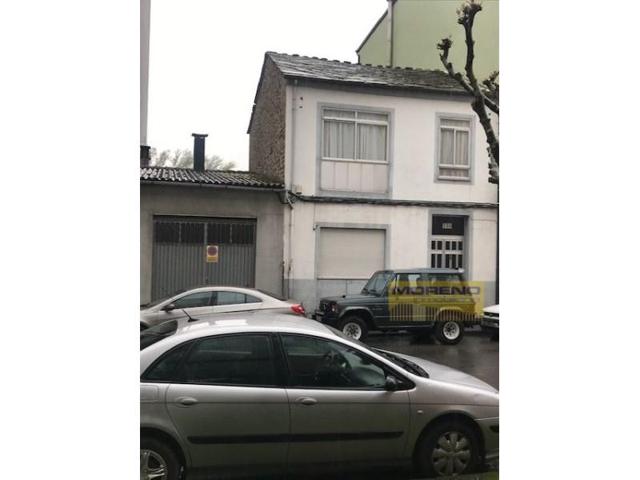 Casa en venta en Sarria photo 0