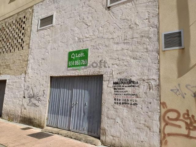 Local comercial en venta en Badajoz, Jardines del Guadiana photo 0