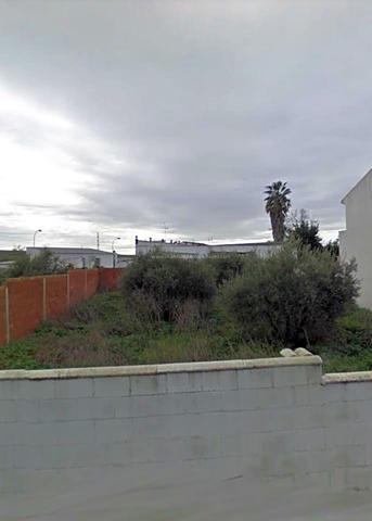 Terreno en venta en Lucena photo 0