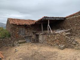 Casa con terreno en venta en Navalperal de Tormes photo 0