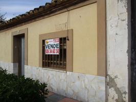 Casas de pueblo en venta en Valdepeñas, Nucleo Urbano photo 0