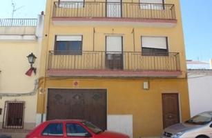 Piso en venta en Moriles photo 0