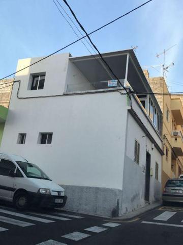 Chalet en venta en Adeje photo 0