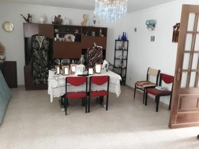 Chalet en venta en Medina de las Torres, Medina de lasTorres photo 0