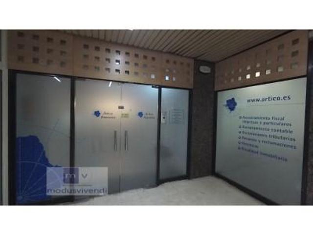 Local comercial en venta en León photo 0