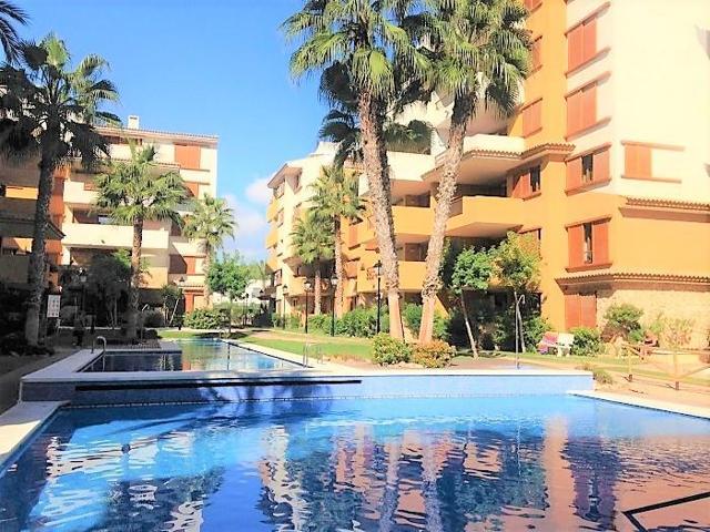 Piso en venta en Torrevieja photo 0