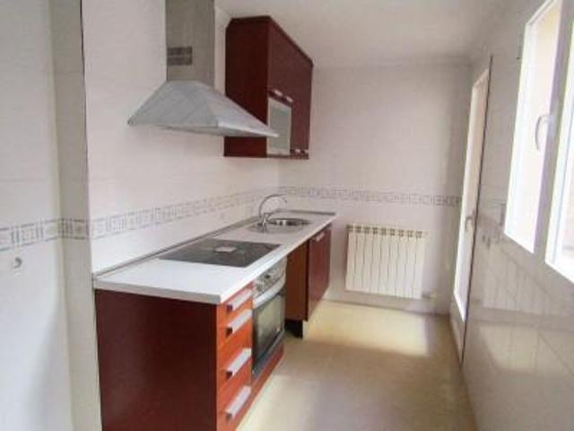 Apartamento en venta en Valdepeñas, Seis de Junio photo 0