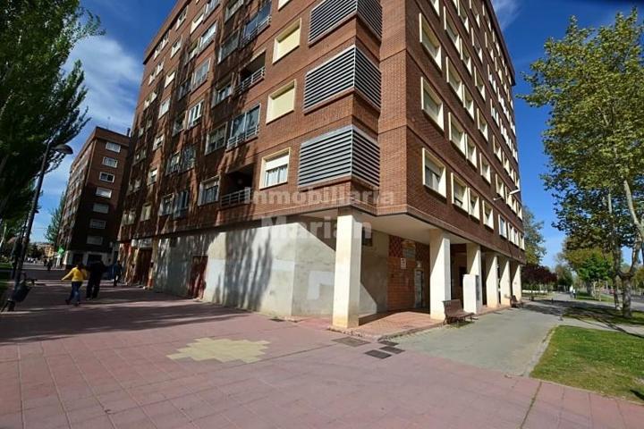 Local comercial en venta en Aranda de Duero, Avenida Murillo, 9, 09400 photo 0