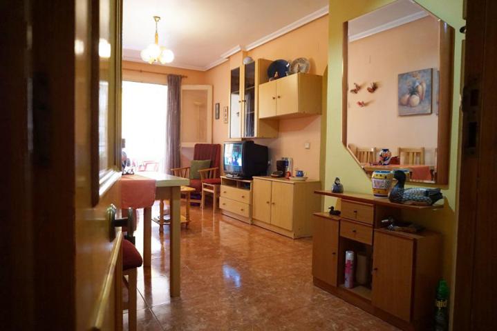 Apartamento en venta en Torrevieja photo 0
