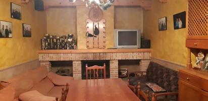 Casas de pueblo en venta en Valdepeñas, Auditorio photo 0