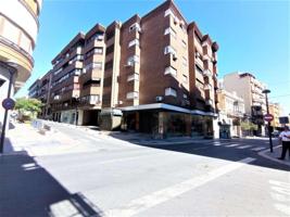 Apartamento en venta en Valdepeñas, Centro photo 0