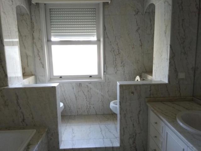 Piso en venta en Verín photo 0