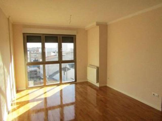 Apartamento en venta en Valdepeñas, Seis de Junio photo 0