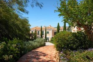 Piso en venta en Manilva photo 0