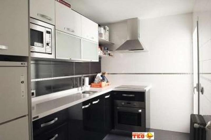 Apartamento en venta en Valdepeñas, Centro photo 0