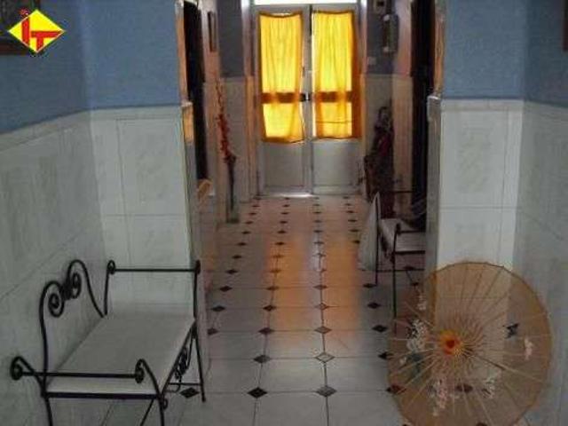 Casas de pueblo en venta en Valdepeñas, Nucleo Urbano photo 0