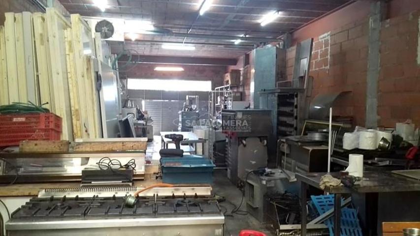 Local comercial en venta en Blanes photo 0