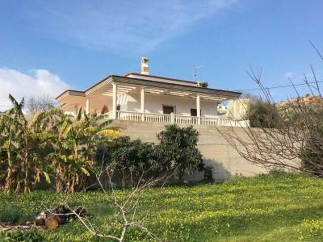 Chalet en venta en Berja photo 0