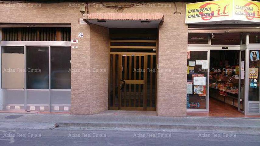 Local comercial en venta en Benetússer, Benetússer photo 0