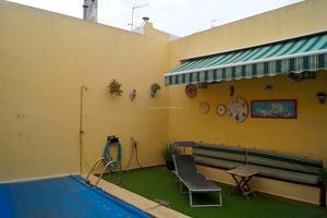 Chalet en venta en Lucena photo 0
