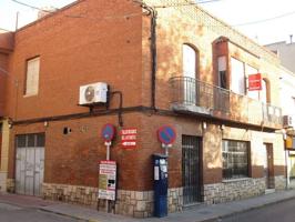 Casas de pueblo en venta en Valdepeñas, Plaza Veracruz photo 0