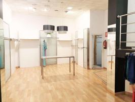 Local comercial en venta en Valdepeñas, Centro photo 0