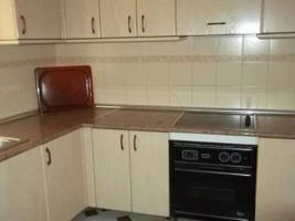 Apartamento en venta en Valdepeñas, Centro photo 0