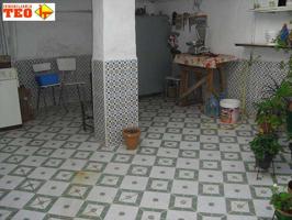 Casas de pueblo en venta en Valdepeñas, Nucleo Urbano photo 0