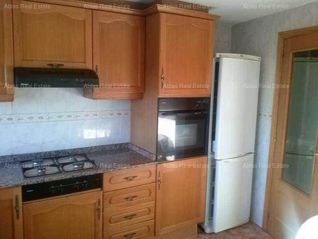 Apartamento en venta en Catarroja, Zona comercial Avda. principal photo 0