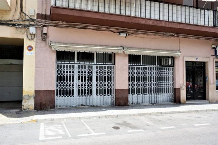 Local comercial en venta en Elda, Campo de fútbol photo 0