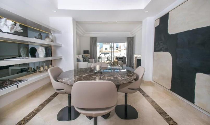 Piso en venta en Marbella photo 0