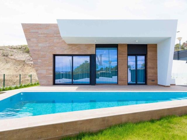 Chalet en venta en Benidorm photo 0