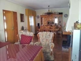 Casa con terreno en venta en Sevilla photo 0