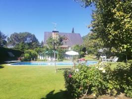 Chalet en venta en Becerril de la Sierra, Becerril photo 0