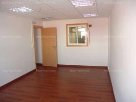 Local comercial en venta en Catarroja, Polígono Industrial El Bony photo 0