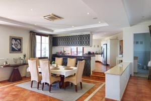 Chalet en venta en Benahavís photo 0