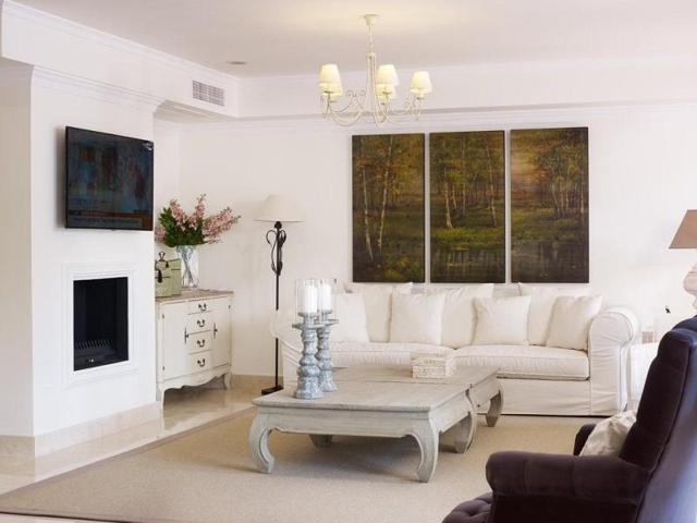 Piso en venta en Marbella photo 0