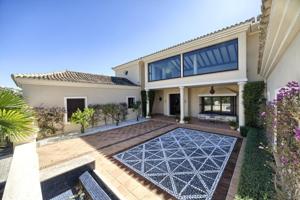 Chalet en venta en Benahavís photo 0